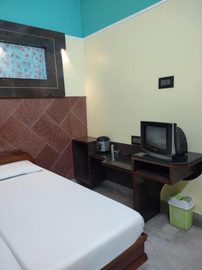 Krishna Lodge Tiruchirappalli Phòng bức ảnh