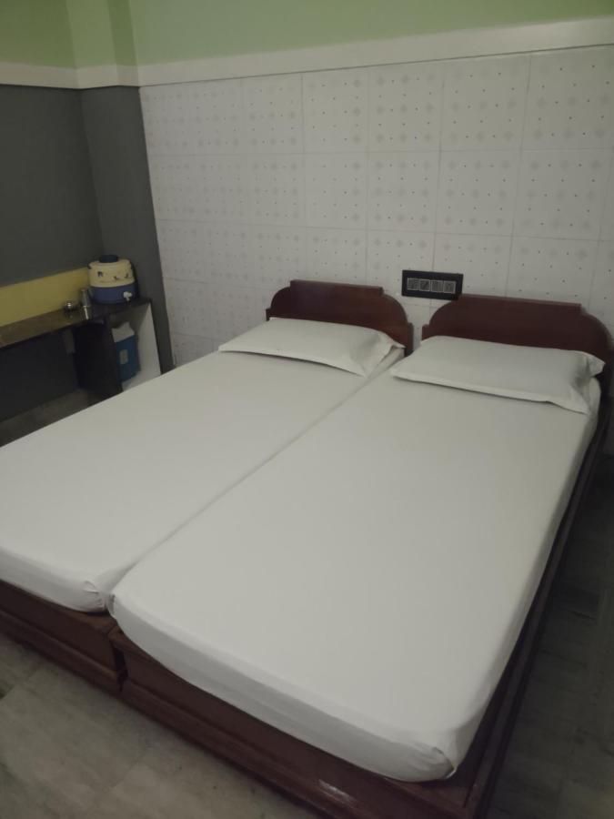 Krishna Lodge Tiruchirappalli Ngoại thất bức ảnh