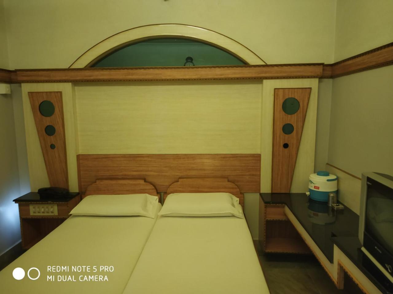 Krishna Lodge Tiruchirappalli Ngoại thất bức ảnh