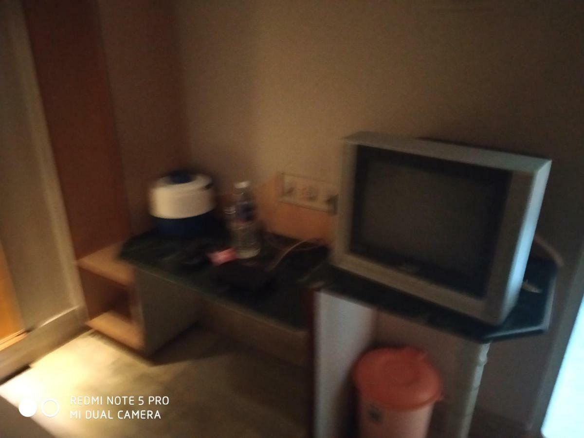 Krishna Lodge Tiruchirappalli Ngoại thất bức ảnh