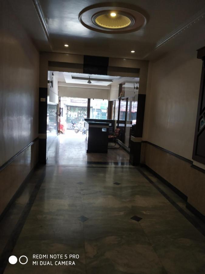 Krishna Lodge Tiruchirappalli Ngoại thất bức ảnh