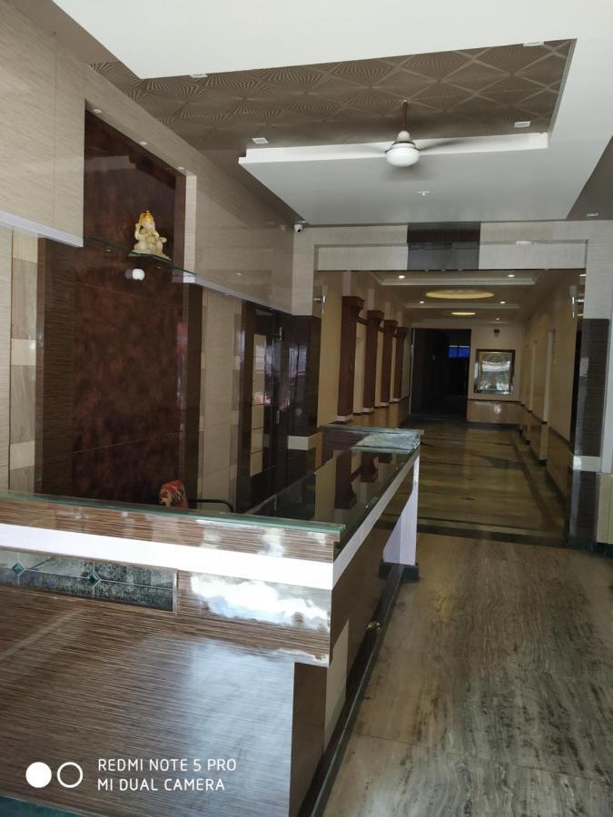 Krishna Lodge Tiruchirappalli Ngoại thất bức ảnh